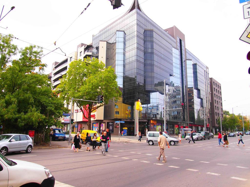 Stay Nexus Galaxy Center Sofia Buitenkant foto
