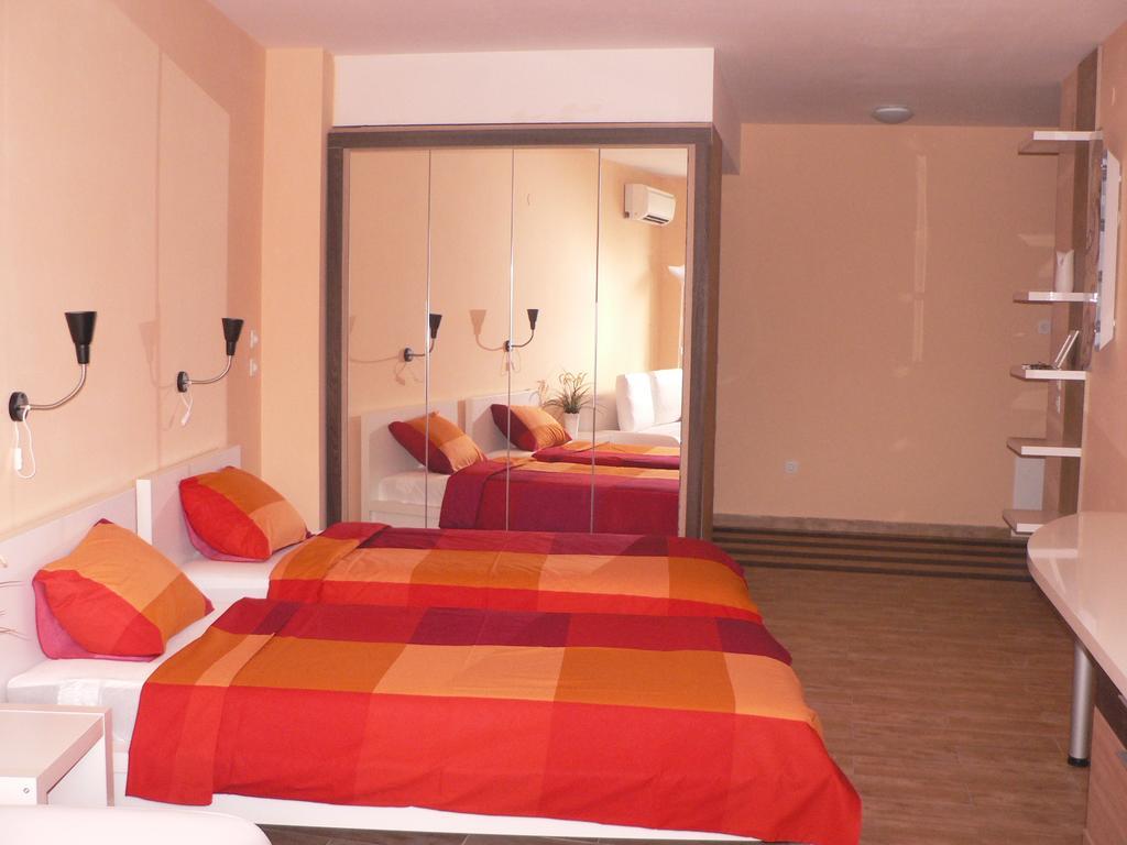 Stay Nexus Galaxy Center Sofia Buitenkant foto